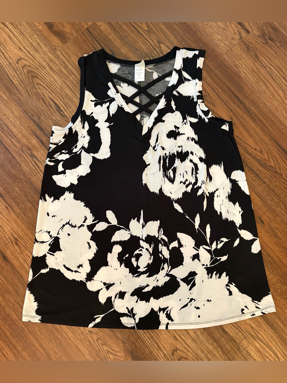 Sew In Love Black & White Floral Crisscross V-Neck Camisole